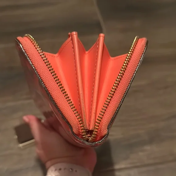 Louis Vuitton Peach and Gray Wallet - Picture 14 of 15